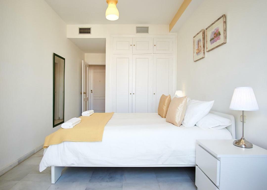 San Jacinto Triana Suite By Valcambre Séville Extérieur photo
